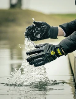 Black Cat Waterproof Gloves One Size