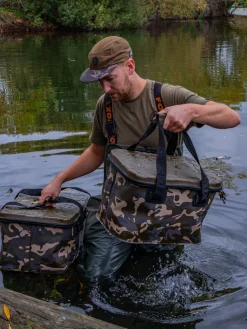 Fox Aquos Camo Bag Vistas 40L