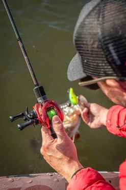 Fox Rage Warrior Zander Cast Baitcaster 2.1m (10-40g)