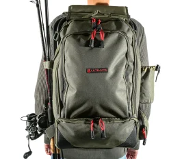 Ultimate Angler Backpack Chair (Incl. 2 Tackleboxen!)