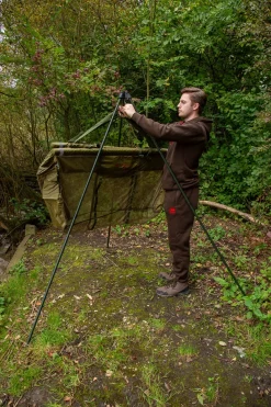 Ultimate Weigh Tripod